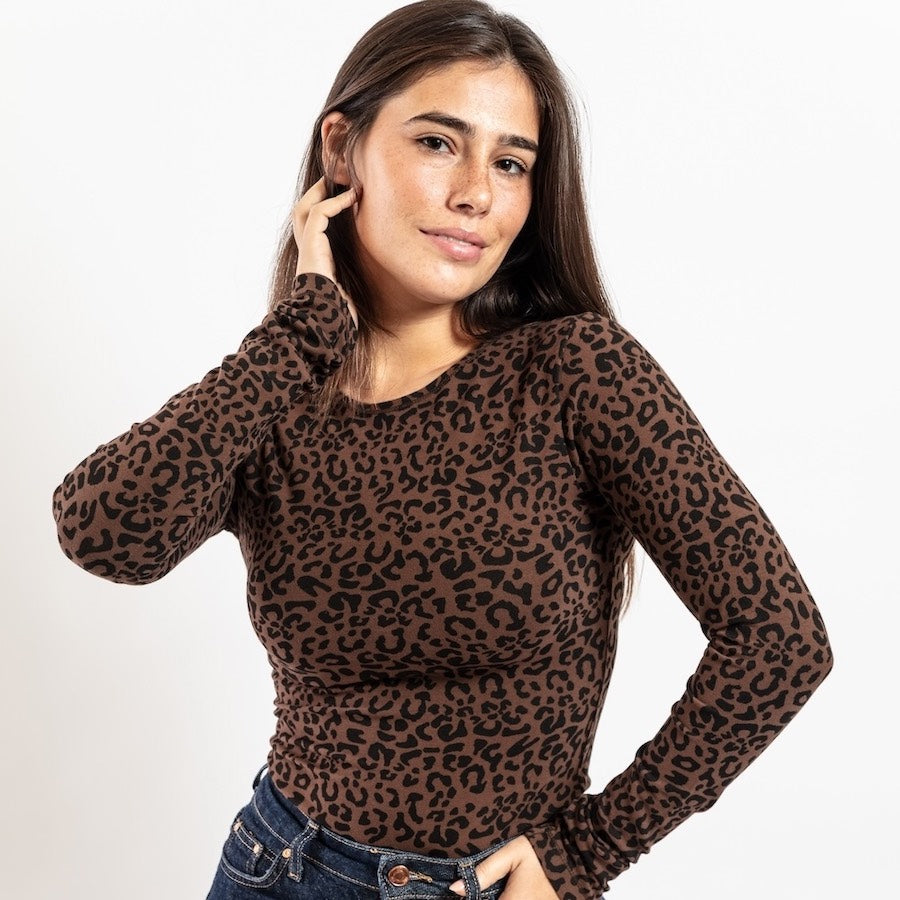 leopard-long-sleeve-top-organic-cotton-sustainable-clothes
