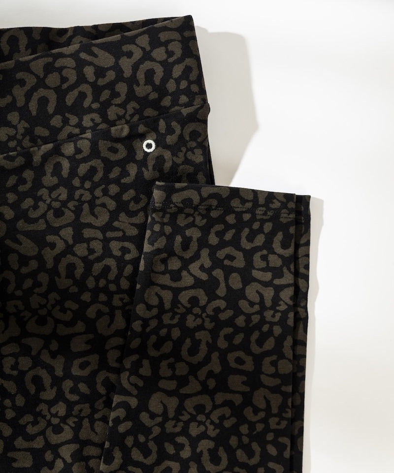 black-leo-leggings--orbasics-non-toxic-leggings